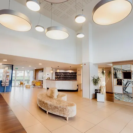 アパートホテル ドミティシ レ ファラズ ブロンシュ *