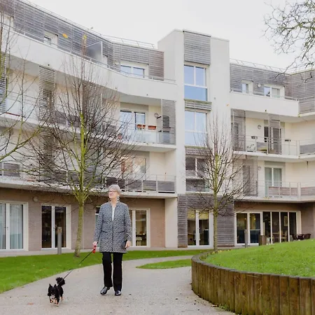 ドミティシ レ ファラズ ブロンシュ *